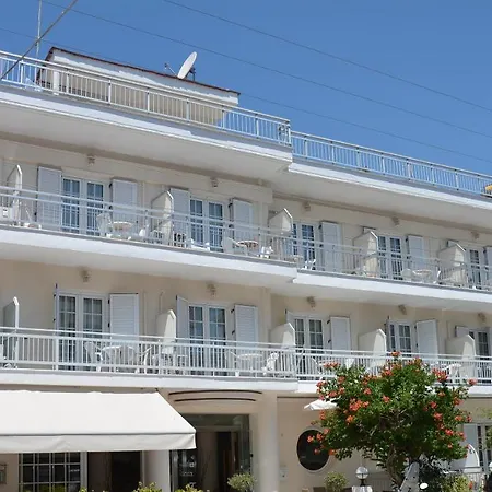 Poseidon 3* Paralia (Evia)